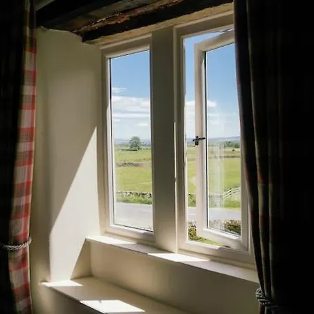 Brockthorn Villa *